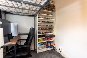 Bedroom- click for photo gallery